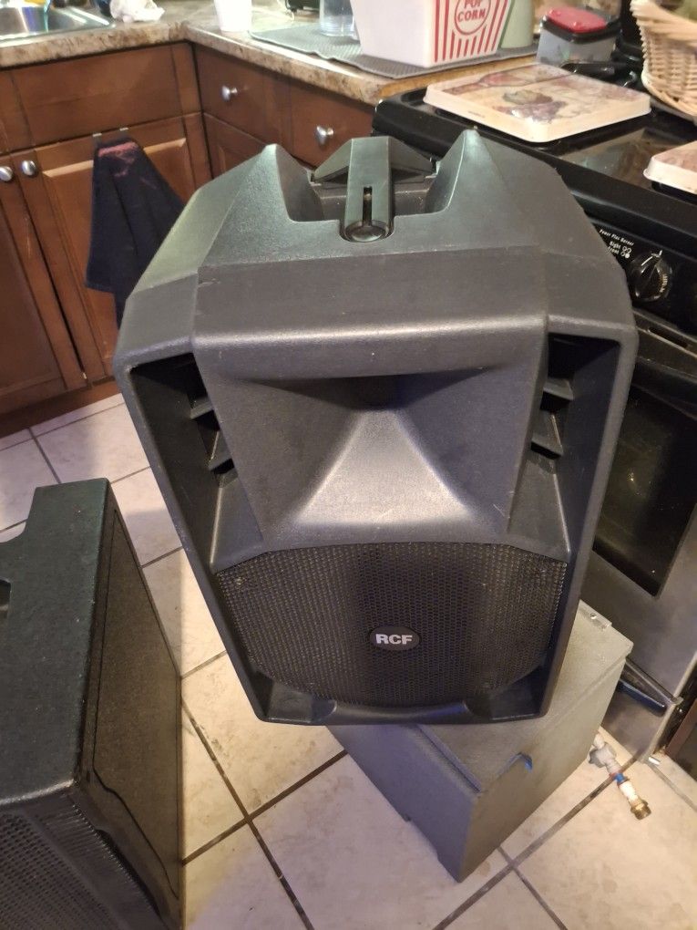 Rcf Speakers