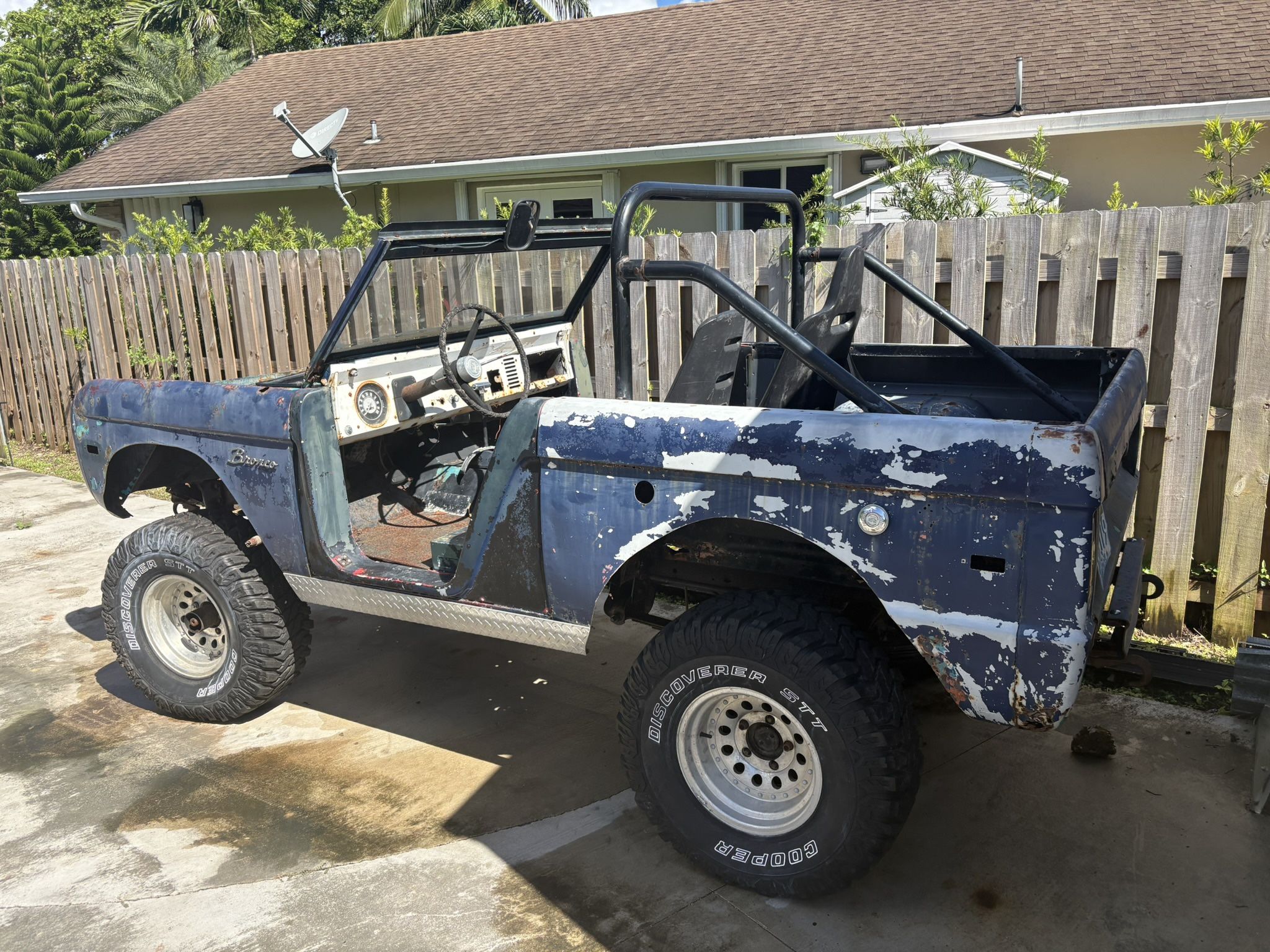 Vintage classic bronco project clean title