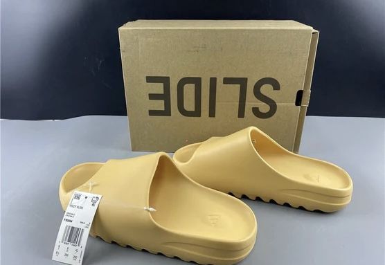 Yeezy Slides Bone Colorway