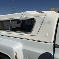 Camper shell