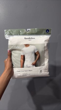GoodFellow T-shirts (Large)