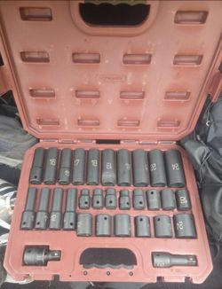 Matco Tools ADV 1/2" Drive Metric Impact Socket Set SCPM306V