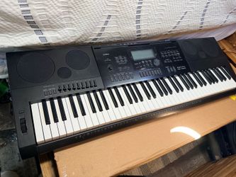Casio WK-7600 76-Key Portable Workstation Keyboard 2010s - Black