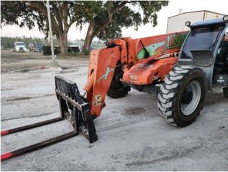 8,000lbs 42' Reach Forklift - Xtreme XR842