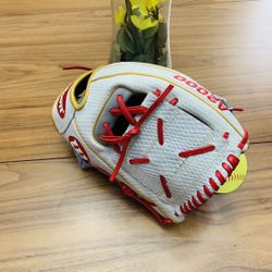 Wilson A2000 12" Kelsey Stewart Spin Control KS7 Fastpitch Softball Glove: WTA20RF20KS7GM