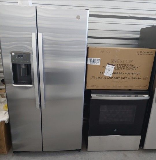 $$1975 BRAND NEW GE Stainless Steel Set