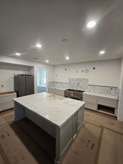 Countertop Installation & Slab Fabrication