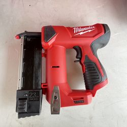 Milwaukee M12 12-Volt 23-Gauge Lithium-Ion Cordless Pin Nailer (Tool-Only)