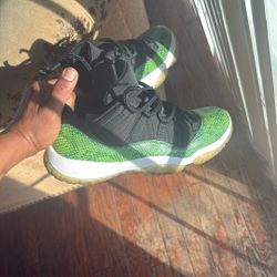 Jordan Snakeskin 11 Low 