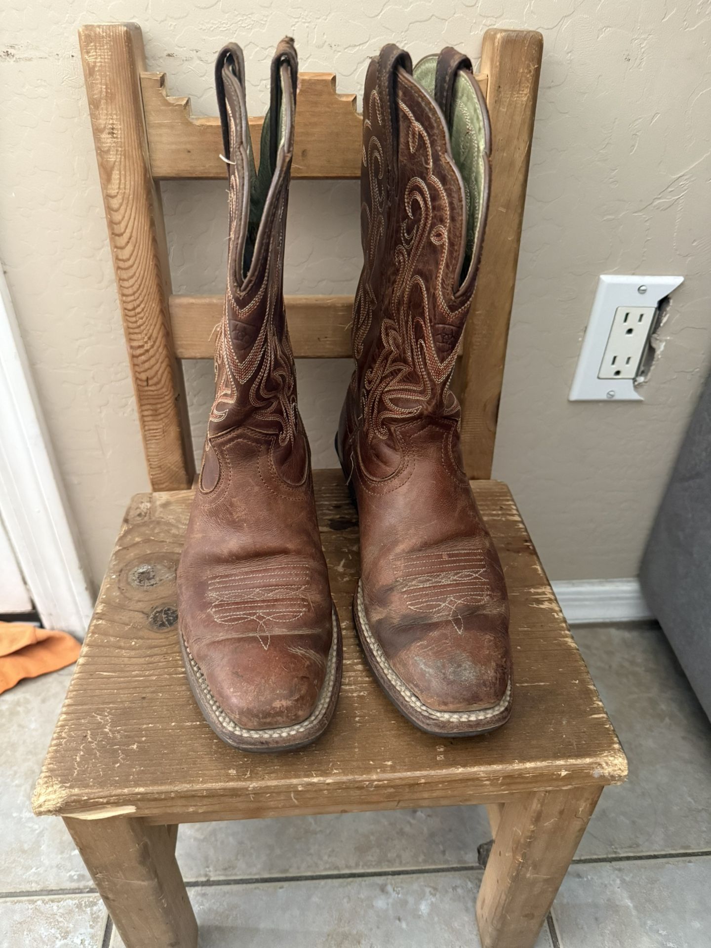 Ariat Vintage Cowgirl Boots