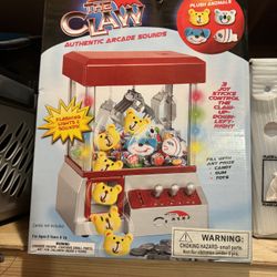 Toy Claw Machine 