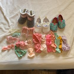 Baby Girl Shoes Size 3 6M - 9M Crib Cute First Walker White Stride Rite Toms
