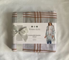 Three Dots Plaid Cashmere Blend Wrap Gray Brown Fringe Soft