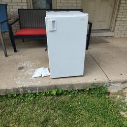 Mini Fridge