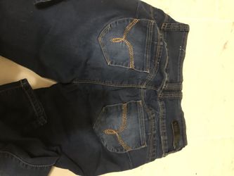 Size 7 jeans 10$