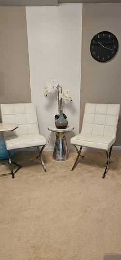 Dual Modern White Sitting Chairs