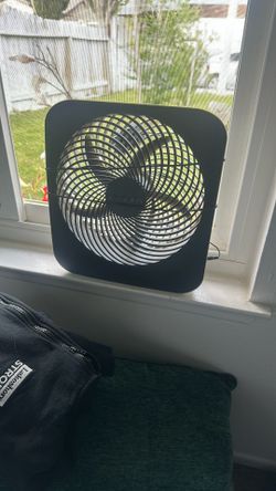 Window Seal Fan