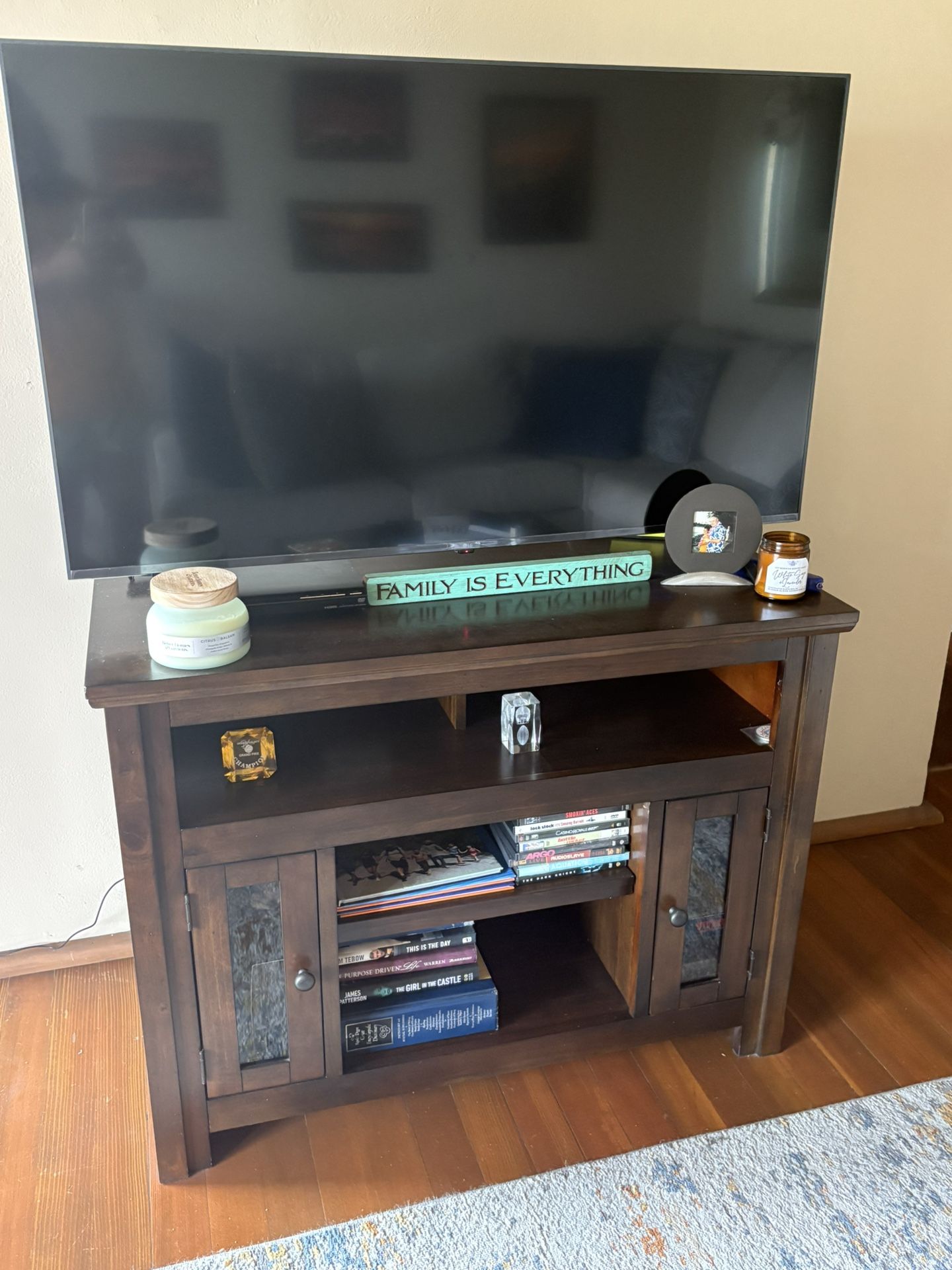 44” TV & TV stand