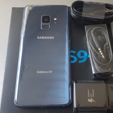 Samsung Galaxy S9  , Unlocked   for all Company Carrier ,  Excellent Condition  Like New 