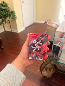 Pokémon Scarlet & Violet Destined Rivals Build & Battle Box