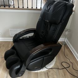 Massaging Chair 