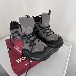 New Wolverine Women's Wilderness Waterproof Boot - Grey - W880303  Size - 9