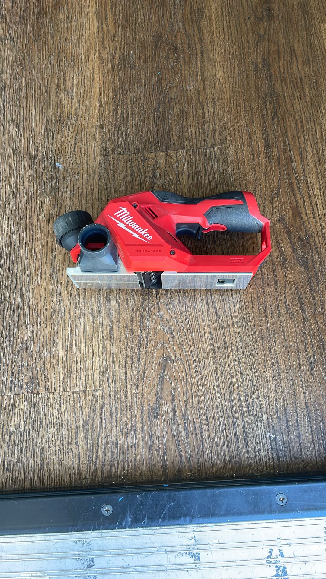 12V Milwaukee Planer