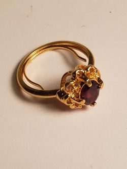 Vintage Gold Karatclad Ring! 14 KT HGE Gold and Amethyst Ring! In EXCELLENT CONDITION! Size 5! $25 OBO!