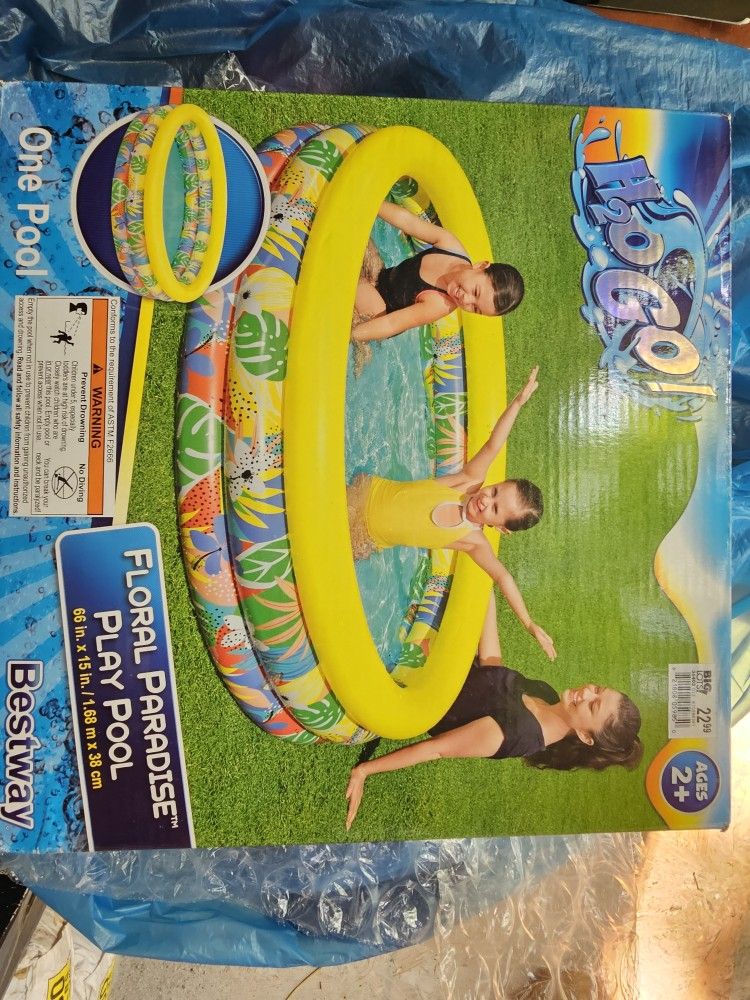 Swimming. Pool