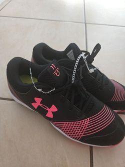 Tennis shoes side 8.5