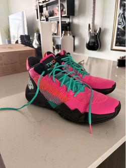 Spurs fiesta shoes basketball shoes Size 10.5