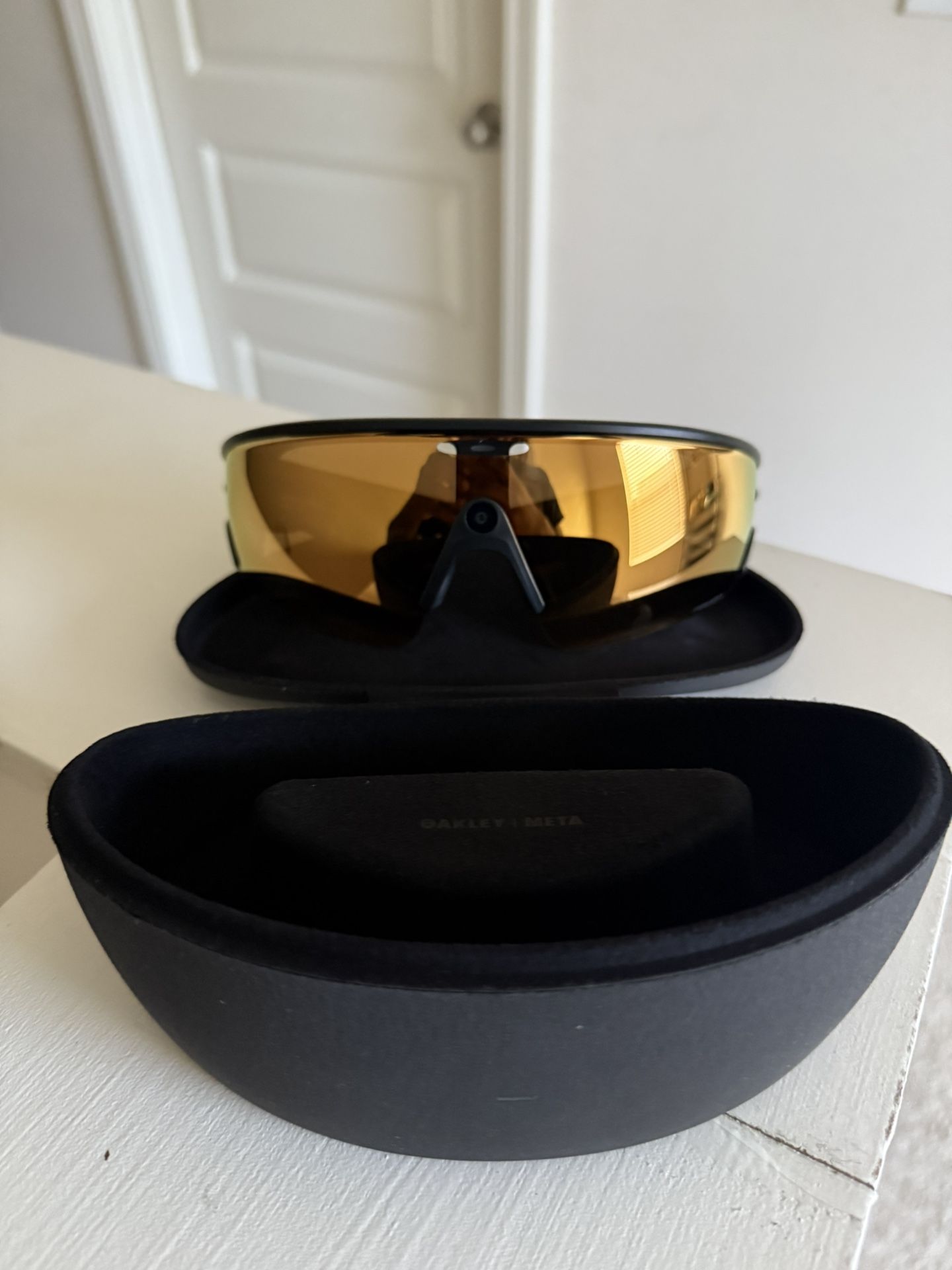 Vanguard Oakley Metas 