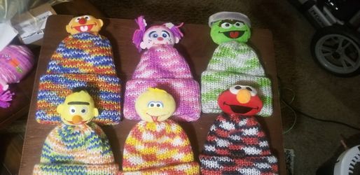 Elmo And Friends Beenie