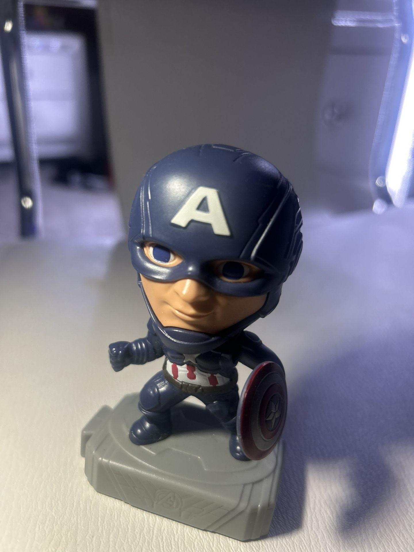 McDonalds Happy Meal Toy Avengers CAPTAIN AMERICA 2019 B01