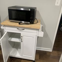 Mobile Island With Microwave