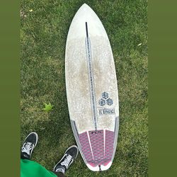 Surfboard. 5”4 26L Epoxy