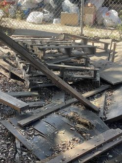 free 2x4s 2x8s scrap wood