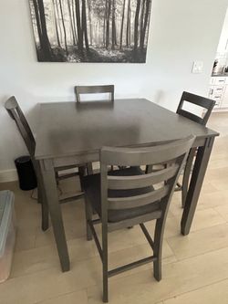 4-Chair Barstool Height Dining Table