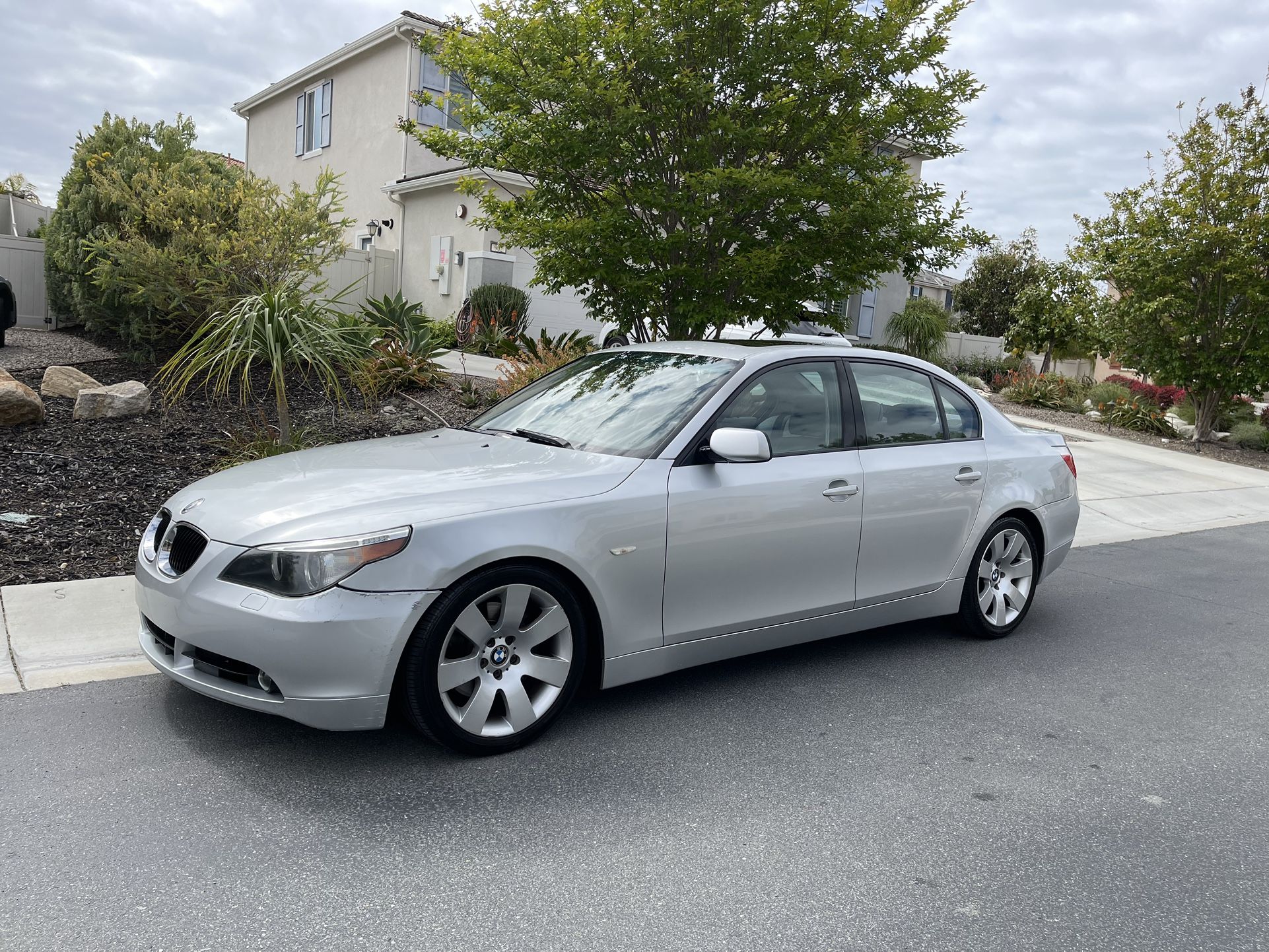 2004 BMW 530i