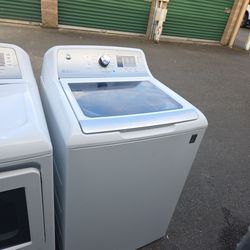 GE Washer and dryer electric running great