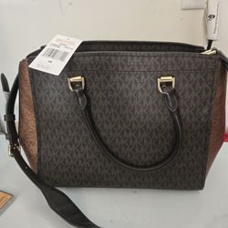Michael Kors Benning Crossbody Shoulder Bag  Smooth Leather Satchel