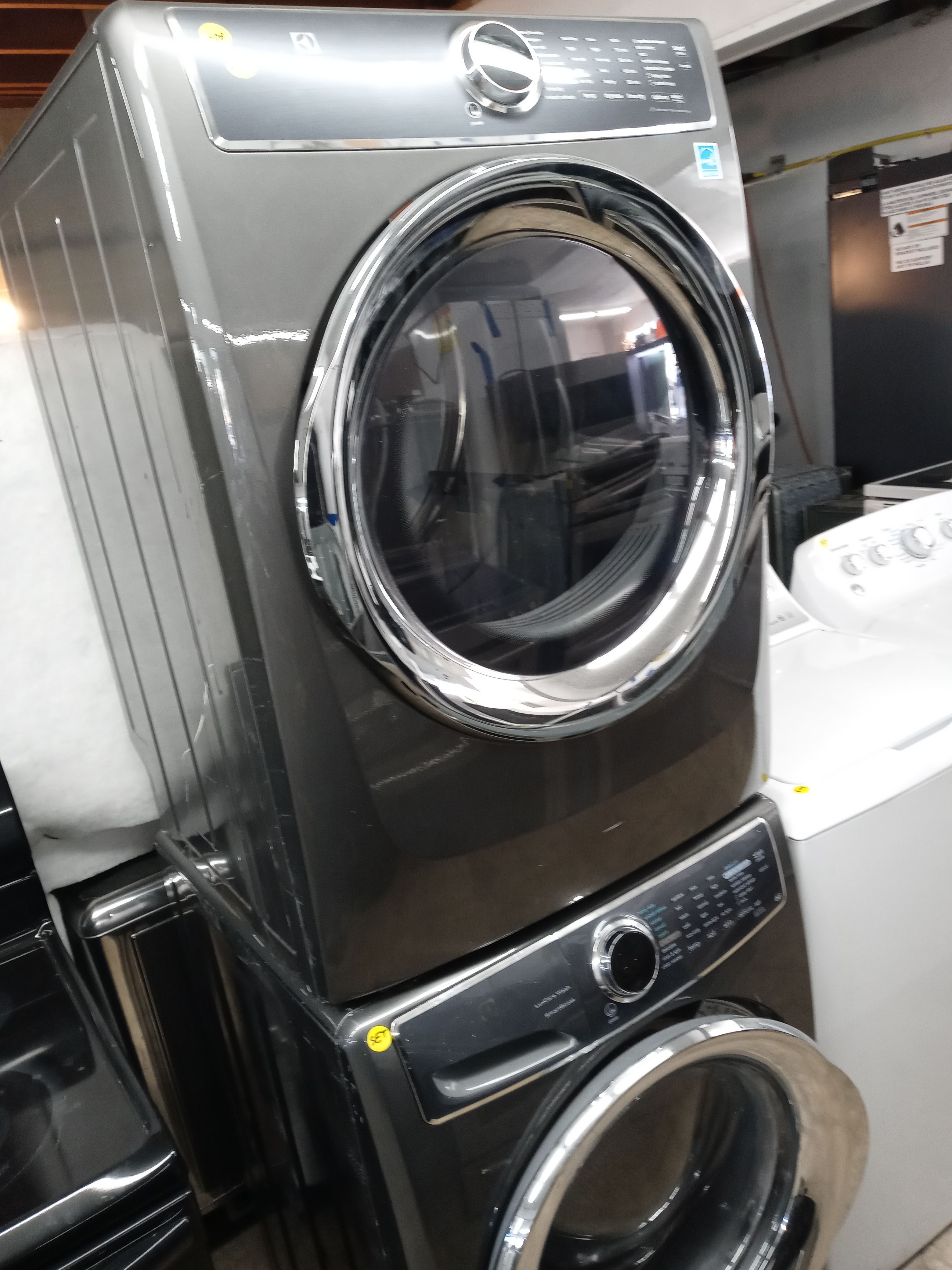 Electrolux gray stackable front load washer and gas dryer - Free delivery