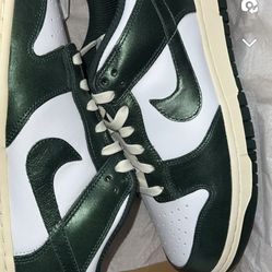 Forest Green Dunks 