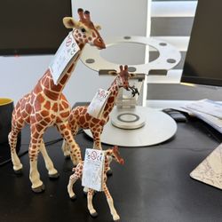 Giraffe Set.  Never Used.  