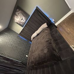 Queen Bed Frame And Mattress 