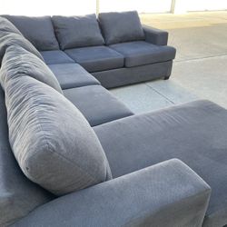 Living Spaces Sectional Couch 