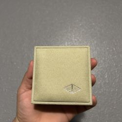 Van CIeef Bracelet & Arpel Green Bracelet
