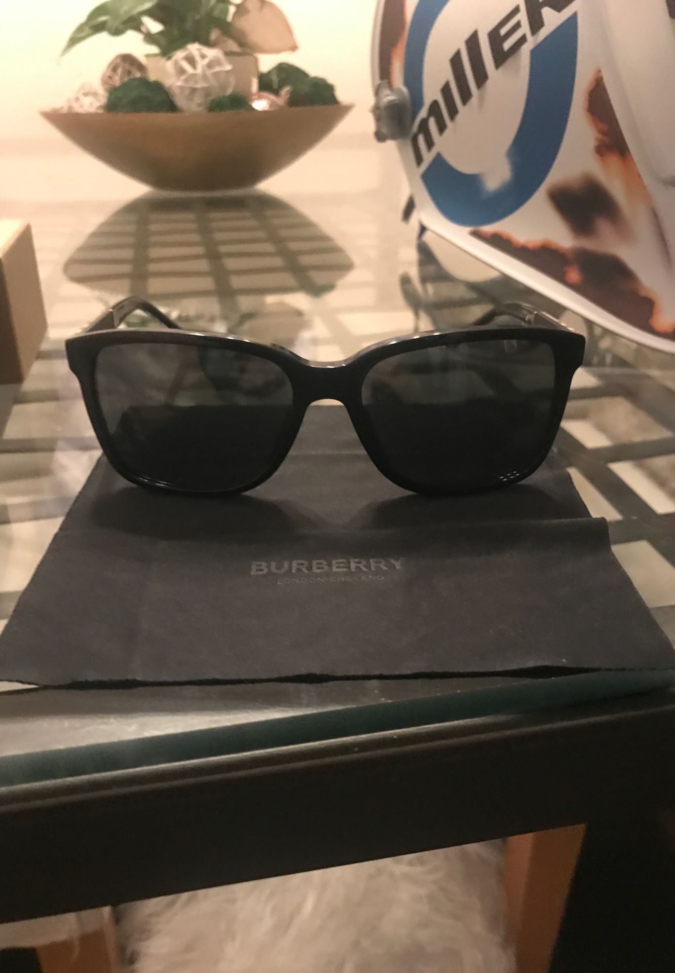 Burberry men sunglasses
