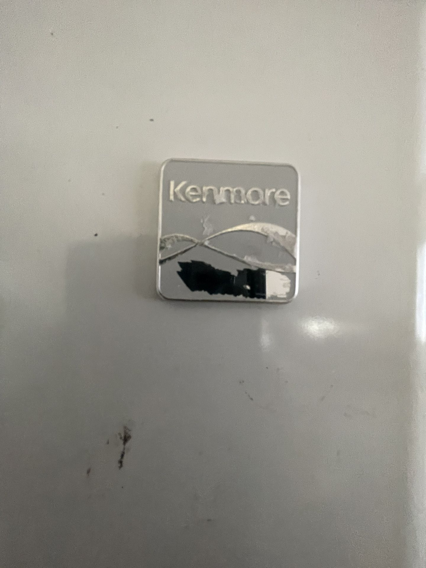 White Kenmore Freezer Top Refrigerator 