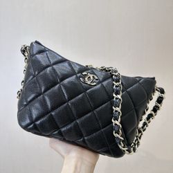 Authentic CHANEL shoulder bag
